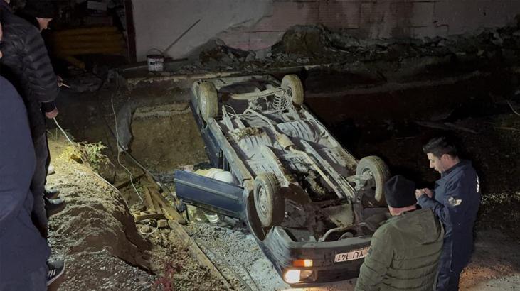 Düzce’de Feci Kaza! Yolu Fark Etmedi Şantiyeye Girip Takla Attı