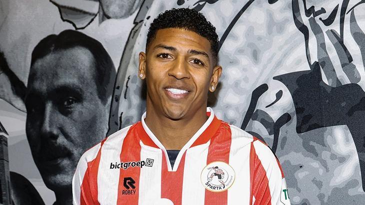 Galatasaray’dan Ayrılan Van Aanholt’un Yeni Grubu Resmen Açıklandı