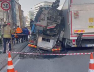 Güngören’de Yol Çöktü