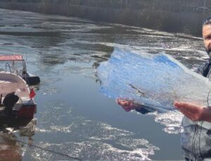 Hava Sıcaklığı Eksi 9 Dereceye Düştü! Kura Nehri Buz Tuttu