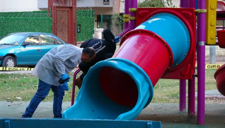 Husumetli Ailelerin Parktaki Silahlı Kavgasında Saçmaların İsabet Ettiği 2 Çocuk Yaralandı