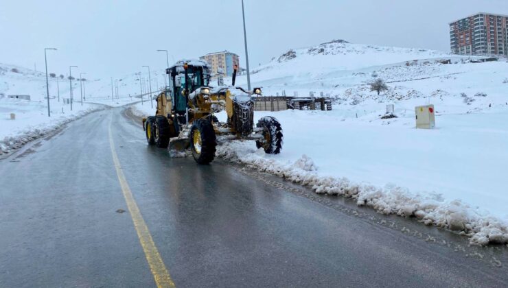 Kar Yağışı Sebebiyle Birçok İlde Eğitim-Öğretime Yarın da Ara Verilecek: İşte O İller…