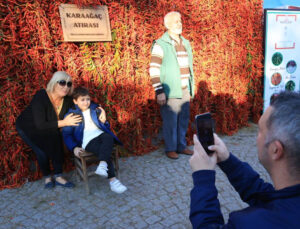 Karaağaç Acı Biberi Şenlik Fotoğraflarına Fon Oldu