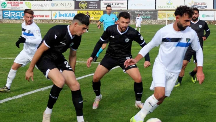 Karacabey Belediyespor Nazillispor’u 3-0 Yendi