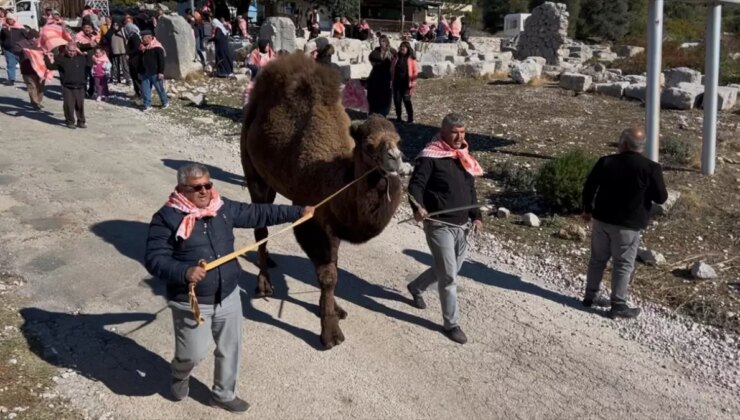 Kaş’ta Yörük Şenliği Coşkusu