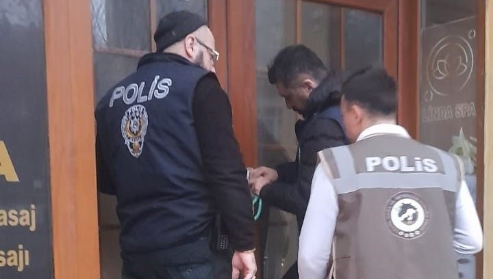 Masaj Salonlarına Fuhuş Bakısı: 90 Gün Kapatıldı