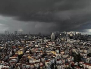 Meteoroloji ve Akom’un İhtarları Sonrası İstanbul’da Beklenen Yağış Başladı