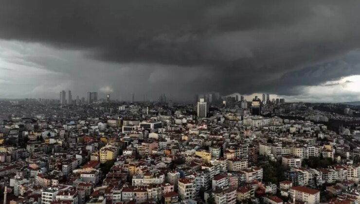 Meteoroloji ve Akom’un İhtarları Sonrası İstanbul’da Beklenen Yağış Başladı