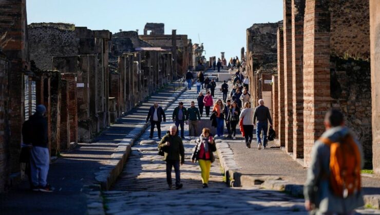 Pompeii’de Kısıtlama Kararı: Ziyaretçi Sayısı 20 Bin Bireyle Sonlandırıldı