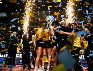 Şampiyonlar Ligi Heyecanı! Eczacıbaşı, Fenerbahçe ve Vakıfbank Alana Çıkıyor