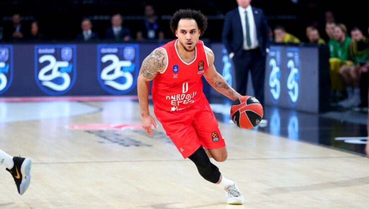 Shane Larkin Milli Gruba Döndü