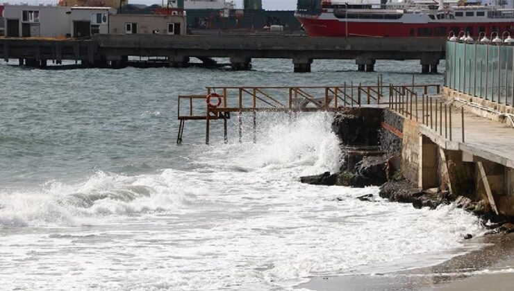 Tekirdağ’da Deniz Ulaşımına Poyraz Engeli