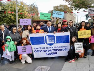 Trabzon’da Lösemi Farkındalığı Kapsamında Yürüyüş Düzenlendi