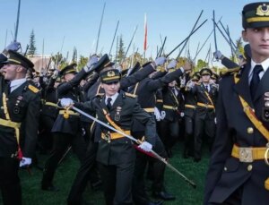 TSK’dan İhracı İstenen Teğmenlerin Avukatlarından Açıklama: Tören İlgili Yönergeye Uygun İcra Edilmiştir