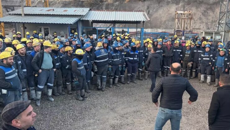 Türk-İş Yönetimi, Kendilerini Yerin Altına Kapatan Madencilerin Dayanışma Eylemine Katıldı