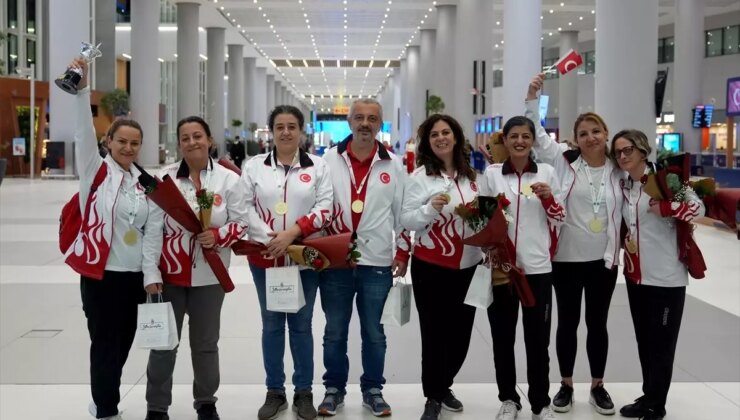 Türkiye Kadın Briç Milli Grubu, Dünya Şampiyonası’nda Altın Madalya Kazandı