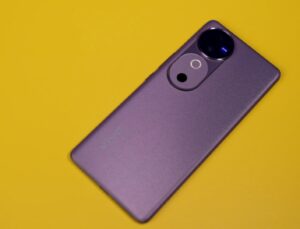 Vivo V40 : Zeiss Kalitesi Orta Segmente Geldi