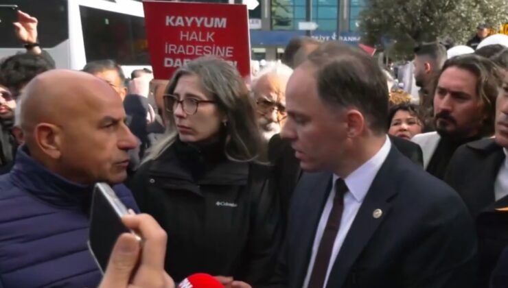 Yavuzyılmaz, Barikatta Polise Sordu: Bahçeli, ‘Öcalan Gelsin, Konuşsun’ Dediğinde Şehitler Aklınıza Gelmiyor Mu?