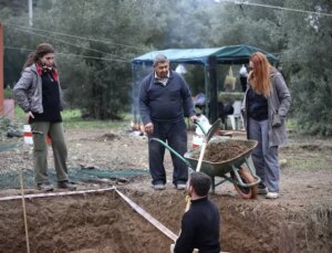 İznik’te Roma ve Erken Bizans Dönemi Mezarları “Nekropark”Ta Ziyarete Açılacak