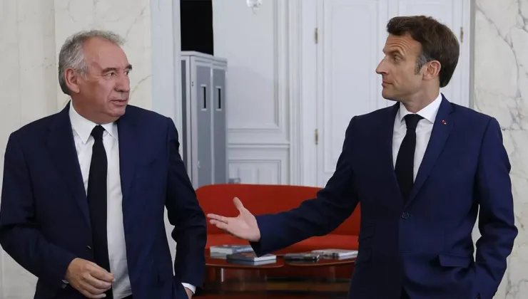 Macron, François Bayrou’yu Fransa’nın Yeni Başbakanı Olarak Atadı