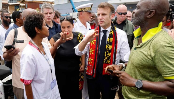 Macron, Kasırganın Vurduğu Mayotte’a Gitti; Halkın Protestosuyla Karşılaştı: “Fransa Olmasaydı, Başınız 10 Bin Kat Daha Fazla Belada Olurdu!”