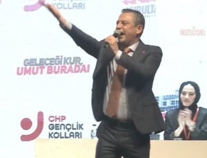 Özgür Özel Gençlere Seslendi: Sizler Cumhuriyet Ateşisiniz, 100 Yıl Sonra Cumhuriyeti Yeniden Ayağa Kaldırmaya Var Mısınız?