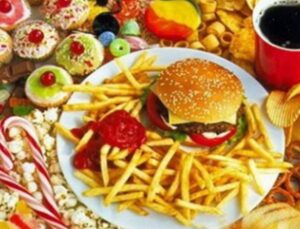 Uzmanı Açıkladı: Fast Food Tüketimi Öğrenme Bozukluklarına Neden Oluyor