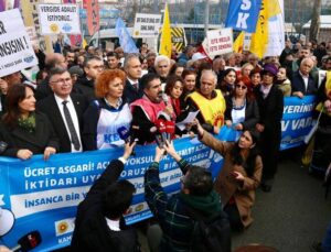 81 İlde İş Bırakan KESK: Memur Maaşı Hemen 79 Bin TL’ye Çıkartılmalıdır