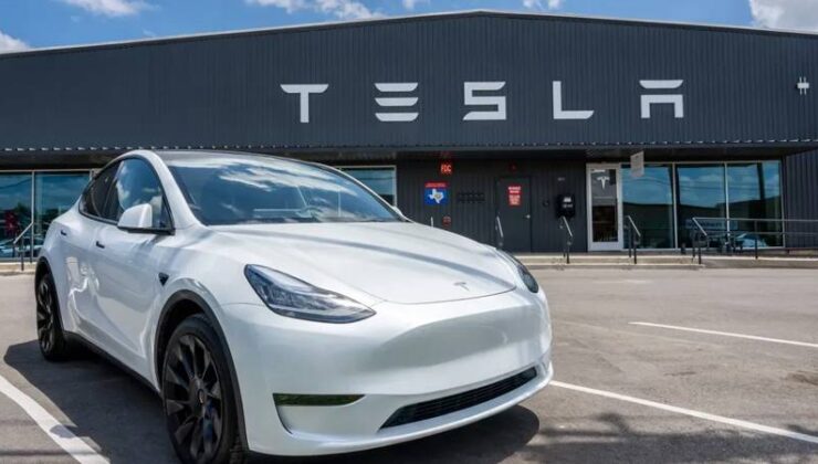 ABD’deki 2,6 Milyon Tesla Arabası İncelemeye Alınıyor