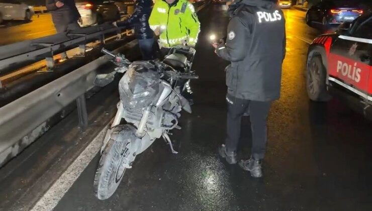 Bariyere Çarpan Motosikletteki Polis Hayatını Kaybetti