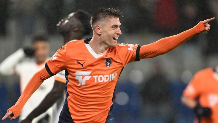 Başakşehir’e Krzysztof Piatek İçin 10 Milyon Euro!