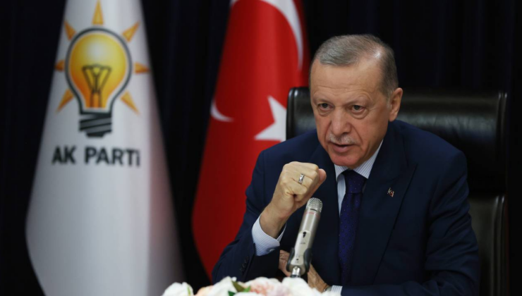 Erdoğan’dan Parti Teşkilatlarına Uyarı: Bilin Ki Genel Başkan Çok Şikâyet Alıyor, Partiyi Ticarethaneye Çevirmeyin