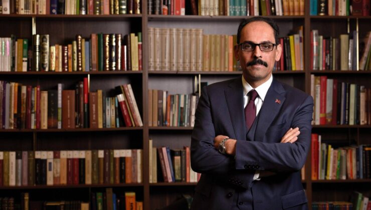 Ertuğrul Özkök: Bir MİT Başkanından Hayatımda İlk Sefer MİT Amblemli Tebrik Aldım