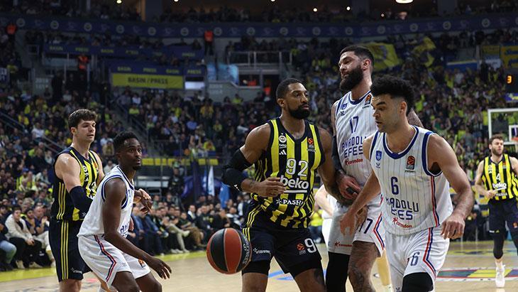 Fenerbahçe Beko, Anadolu Efes’i Euroleague’de Devirdi!