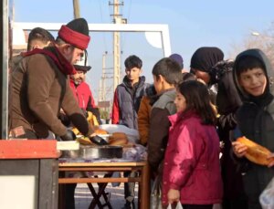 Konya’da Şivlilik Geleneğinde Çocuklara Döner ve Kavurma İkramı