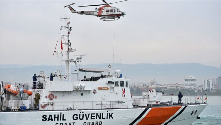 Muğla Açıklarında Denizde Rahatsızlanan 2 Kişiye Tıbbi Tahliye