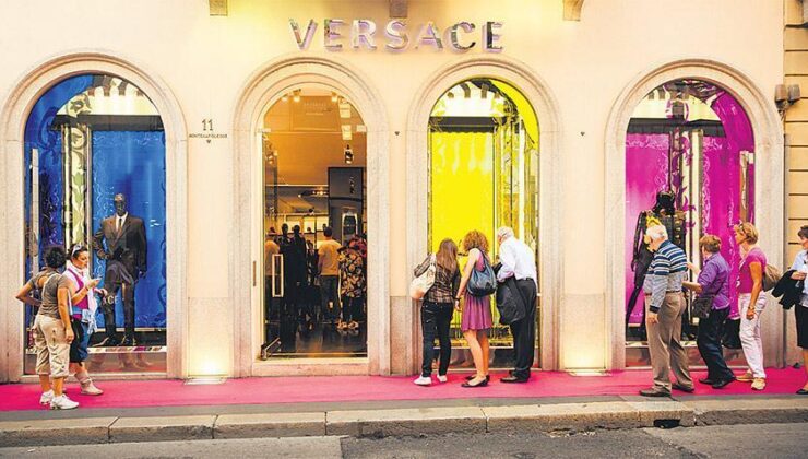 Prada, Versace’yi ‘Satın Alıyor’ İddiası