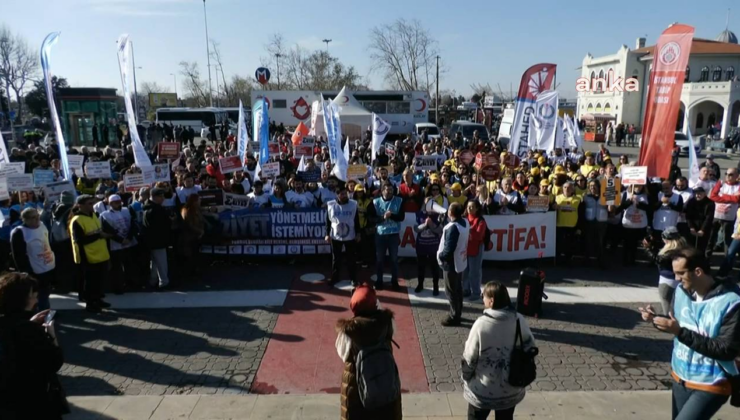 Sağlık İşçileri Kadıköy’den Seslendi: Yarattığınız Sistem Ölmesin Diye Bebeklerin Ölmesine Sessiz Kalıyorsunuz