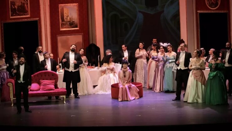 Samsun Devlet Opera ve Balesi ‘La Traviata’ Operasını Sahneledi